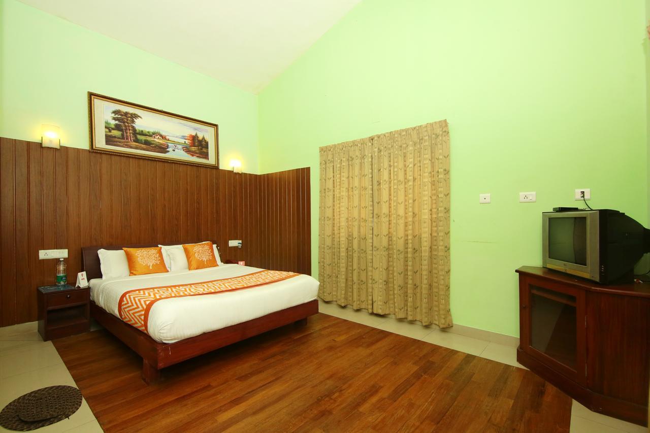 Oyo 4651 Woodpecker Resort 무나르 외부 사진