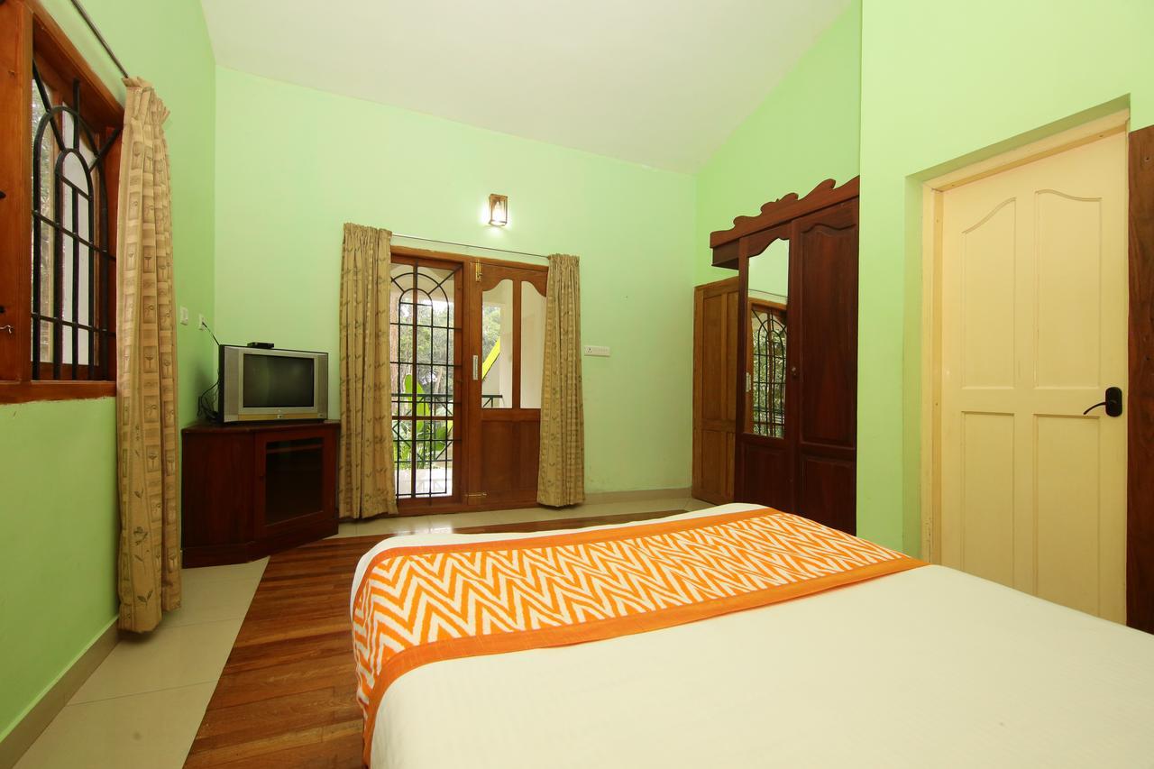 Oyo 4651 Woodpecker Resort 무나르 외부 사진