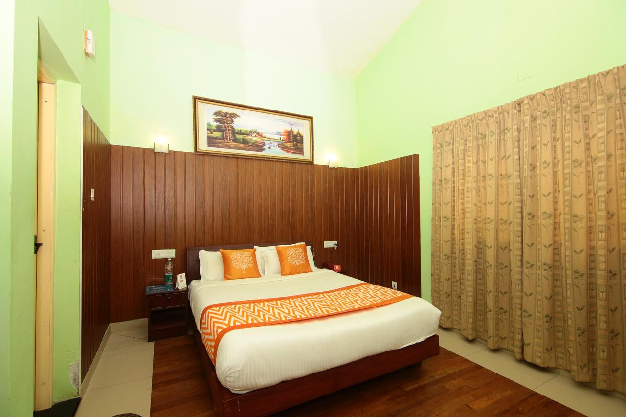 Oyo 4651 Woodpecker Resort 무나르 외부 사진